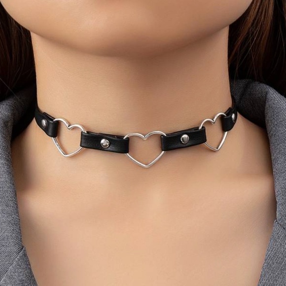 Jewelry - Love PU Leather Women's Choker   1977